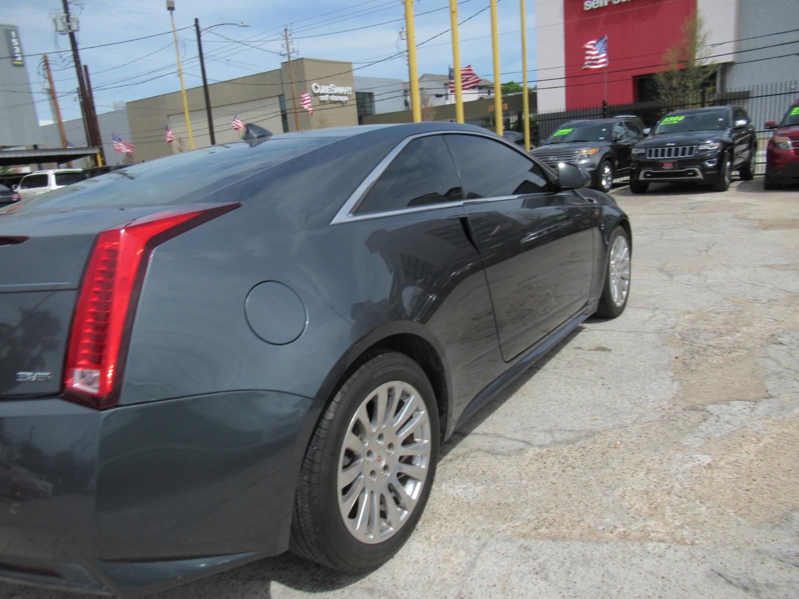 2011 Gray /Black Cadillac CTS CTS PREMIUM (1G6DS1ED5B0) with an 3.6L V6 F DOHC 24V engine, Automatic transmission, located at 1511 North Shepherd Dr., Houston, TX, 77008, (281) 657-1221, 29.798361, -95.412560 - 2011 CADILLAC CTS 3.6L PREMIUM VIN: 1G6DS1ED5B0134957 1 G 6 D S 1 E D 5 B 0 1 3 4 9 5 7 COUPE 3.6L V6 F DOHC 24V GASOLINE ALL WHEEL DRIVE - Photo #11